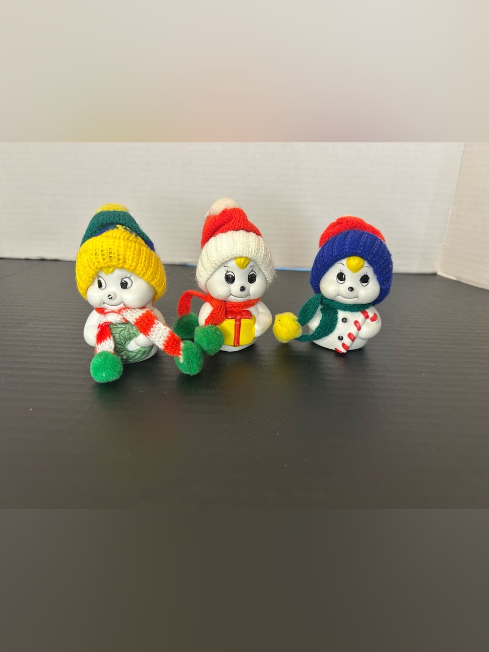Vintage Set of 3 Snow Bells Porcelain Ornaments Snowman Christmas Hat Giftco